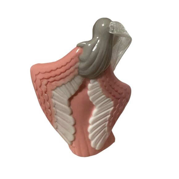 Hallmark Ornament Mother child Daughter dancing 2004 An Angel's Touch Pe-owned - Picture 8 of 12